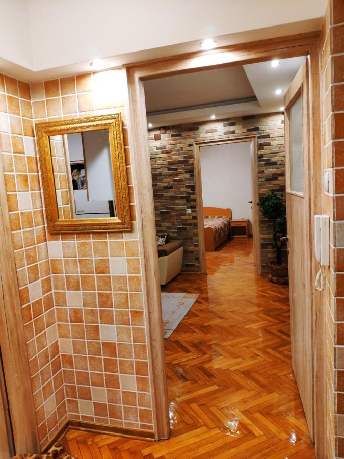 V2 With Love - Vintage Modern And Spacious Belgrade Exterior photo